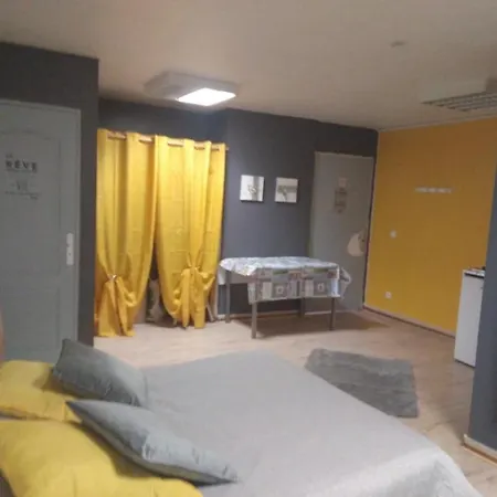 Espace Grenouillit En Velay דירה *